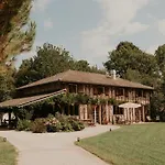 Le Domaine De Petiosse * Saint-Julien-en-Born