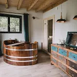 Le Domaine De Petiosse * Saint-Julien-en-Born