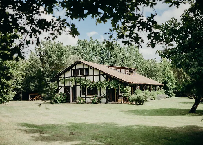 Le Domaine De Petiosse Saint-Julien-en-Born